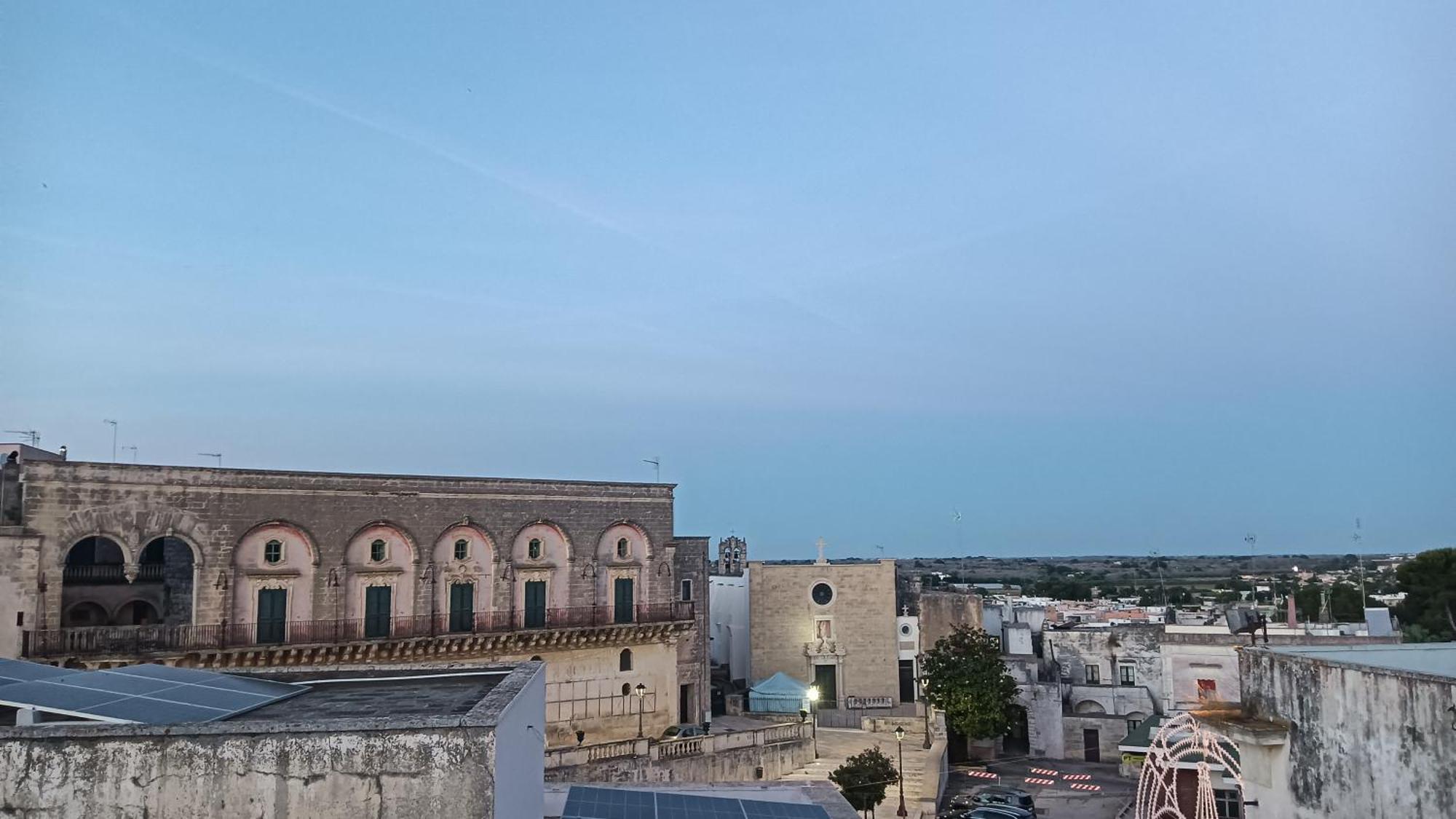 Palazzo Ferilli Alfonso Bed & Breakfast Ruffano Exterior photo